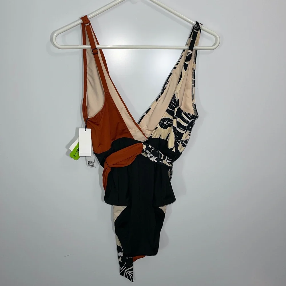 Sanctuary NWT Womens Plunge MIO Tie Front Once‎ Peice Swimsuit Sz Small